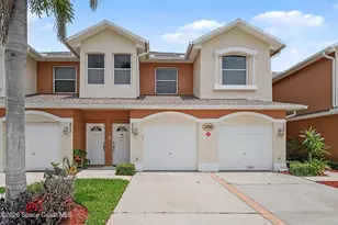 1030 Venetian Dr, Melbourne, FL 32904 - Photo 2