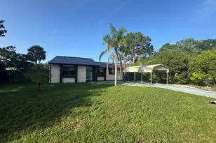 530 Escarole St SE, Palm Bay, FL 32909 - Photo 2