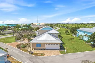 14 Cottage Ct, Cocoa Beach, FL 32931 - Photo 6