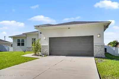 414 Caribbean Street SE, Palm Bay, FL 32909 - Photo 4