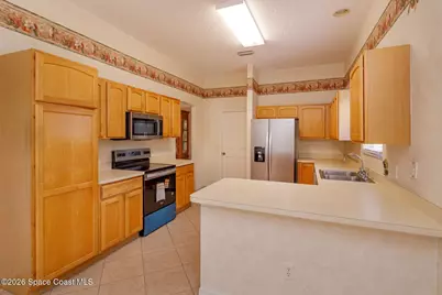 1115 Saldivar Road, The Villages, FL 32159 - Photo 12