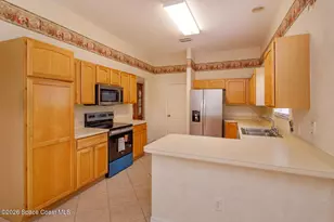1115 Saldivar Rd, The Villages, FL 32159 - Photo 12