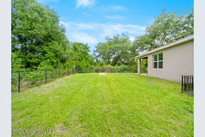1261 Rainbow Road SE, Palm Bay, FL 32909 - Photo 4