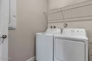 935 Regalia Wy NW, Palm Bay, FL 32907 - Photo 14