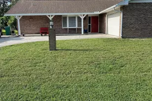 777 SE Fallon Dr SE, Port Saint Lucie, FL 34983 - Photo 1