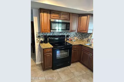 777 SE Fallon Drive SE, Port Saint Lucie, FL 34983 - Photo 10