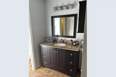 777 SE Fallon Drive SE, Port Saint Lucie, FL 34983 - Photo 6