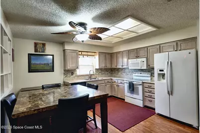 37 E Towne Place, Titusville, FL 32796 - Photo 6