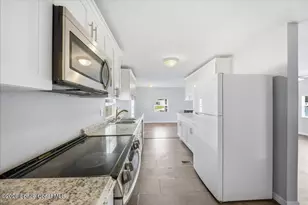 1174 Pleasant Ct NE, Palm Bay, FL 32907 - Photo 6