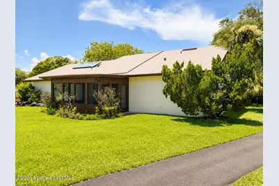 255 Applewood Circle, Melbourne, FL 32940 - Photo 4