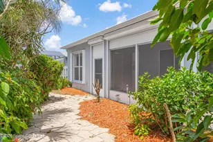 1883 Woodfield Cir, Melbourne, FL 32904 - Photo 30