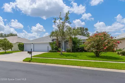 1883 Woodfield Circle, Melbourne, FL 32904 - Photo 2