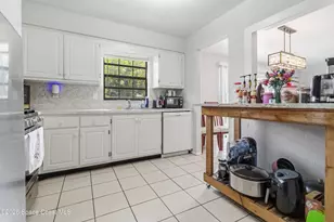 585 S Sunrise Dr, Titusville, FL 32780 - Photo 8
