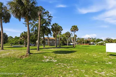 204 W Avenue B, Melbourne, FL 32901 - Photo 2