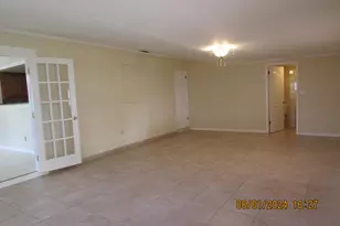 211 W Laila Dr, West Melbourne, FL 32904 - Photo 10