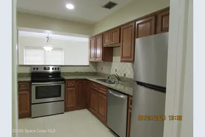 211 W Laila Drive, West Melbourne, FL 32904 - Photo 6