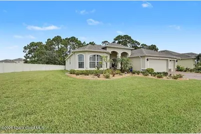 607 SE Gleneagles Drive SE, Palm Bay, FL 32909 - Photo 2