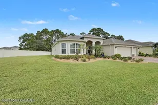 607 SE Gleneagles Dr SE, Palm Bay, FL 32909 - Photo 2