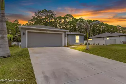 730 Scott Avenue SW, Palm Bay, FL 32908 - Photo 4