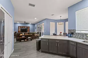 807 Jadestone Cir, Orlando, FL 32828 - Photo 8