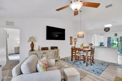 585 Sea Fury Avenue SW, Palm Bay, FL 32908 - Photo 8