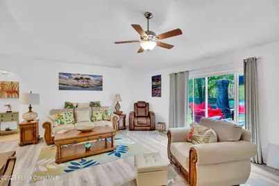 585 Sea Fury Avenue SW, Palm Bay, FL 32908 - Photo 10