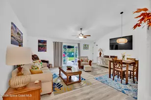 585 Sea Fury Ave SW, Palm Bay, FL 32908 - Photo 4