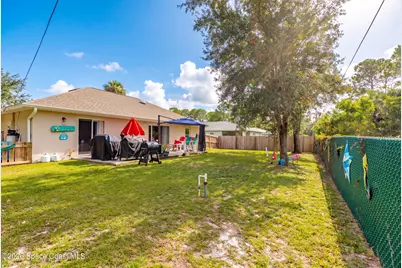 585 Sea Fury Avenue SW, Palm Bay, FL 32908 - Photo 26