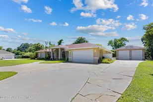 4135 Indian River Dr, Cocoa, FL 32927 - Photo 8