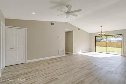 201 Jefferson Avenue NW, Palm Bay, FL 32907 - Photo 6