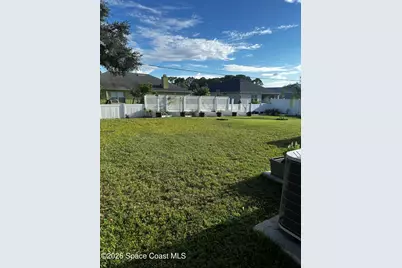 598 Brickell Street SE, Melbourne, FL 32908 - Photo 4