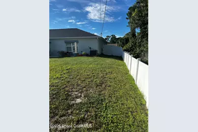 598 Brickell Street SE, Melbourne, FL 32908 - Photo 6