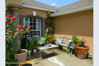 811 Avalon Street SE, Palm Bay, FL 32909 - Photo 6
