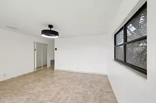 2292 Lakeview Dr, Melbourne, FL 32935 - Photo 2