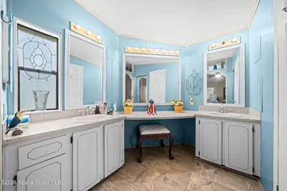 602 N Dolphin Circle, Barefoot Bay, FL 32976 - Photo 20