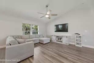 270 Buzby St SE, Palm Bay, FL 32909 - Photo 6