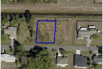 761 Altamira Street NW, Palm Bay, FL 32907 - Photo 2