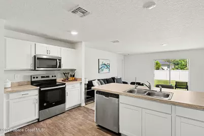 3059 Tivoli Avenue SE, Palm Bay, FL 32909 - Photo 12