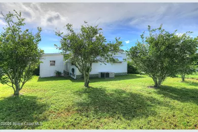 912 Oriole Circle, Barefoot Bay, FL 32976 - Photo 2