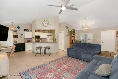 54 Pennsylvania Lane, Palm Coast, FL 32164 - Photo 4