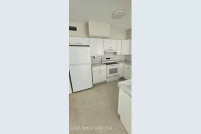 407 4th Street N, Cocoa Beach, FL 32931 - Photo 8
