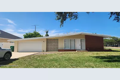 407 4th Street N, Cocoa Beach, FL 32931 - Photo 1