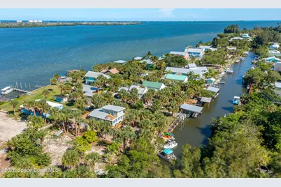 47 Vip Island #B, Grant-Valkaria, FL 32949 - Photo 20