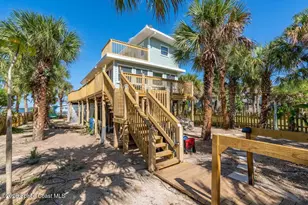 47 Vip Is, Grant-Valkaria, FL 32949 - Photo 1