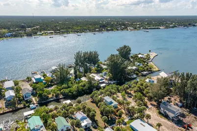 47 Vip Island #B, Grant-Valkaria, FL 32949 - Photo 28