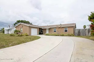450 Newfound Harbor Dr, Merritt Island, FL 32952 - Photo 1