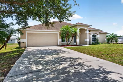 1623 Capistrano Avenue NW, Melbourne, FL 32907 - Photo 4