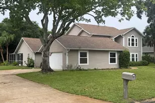 195 River Rd Cir, Rockledge, FL 32955 - Photo 4
