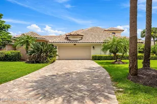162 Whaler Dr, Melbourne Beach, FL 32951 - Photo 1
