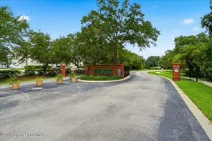 882 Wood Creek Dr, Melbourne, FL 32901 - Photo 2